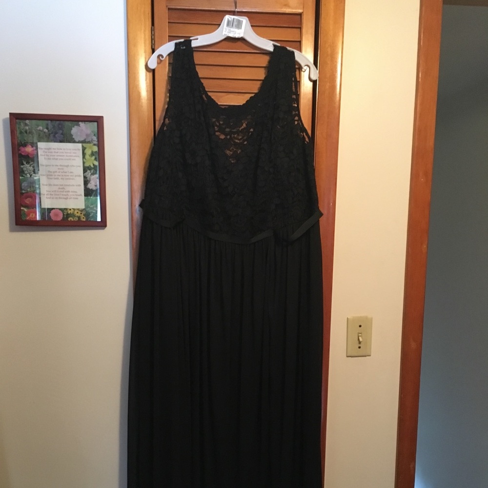 Davids Bridal F19328